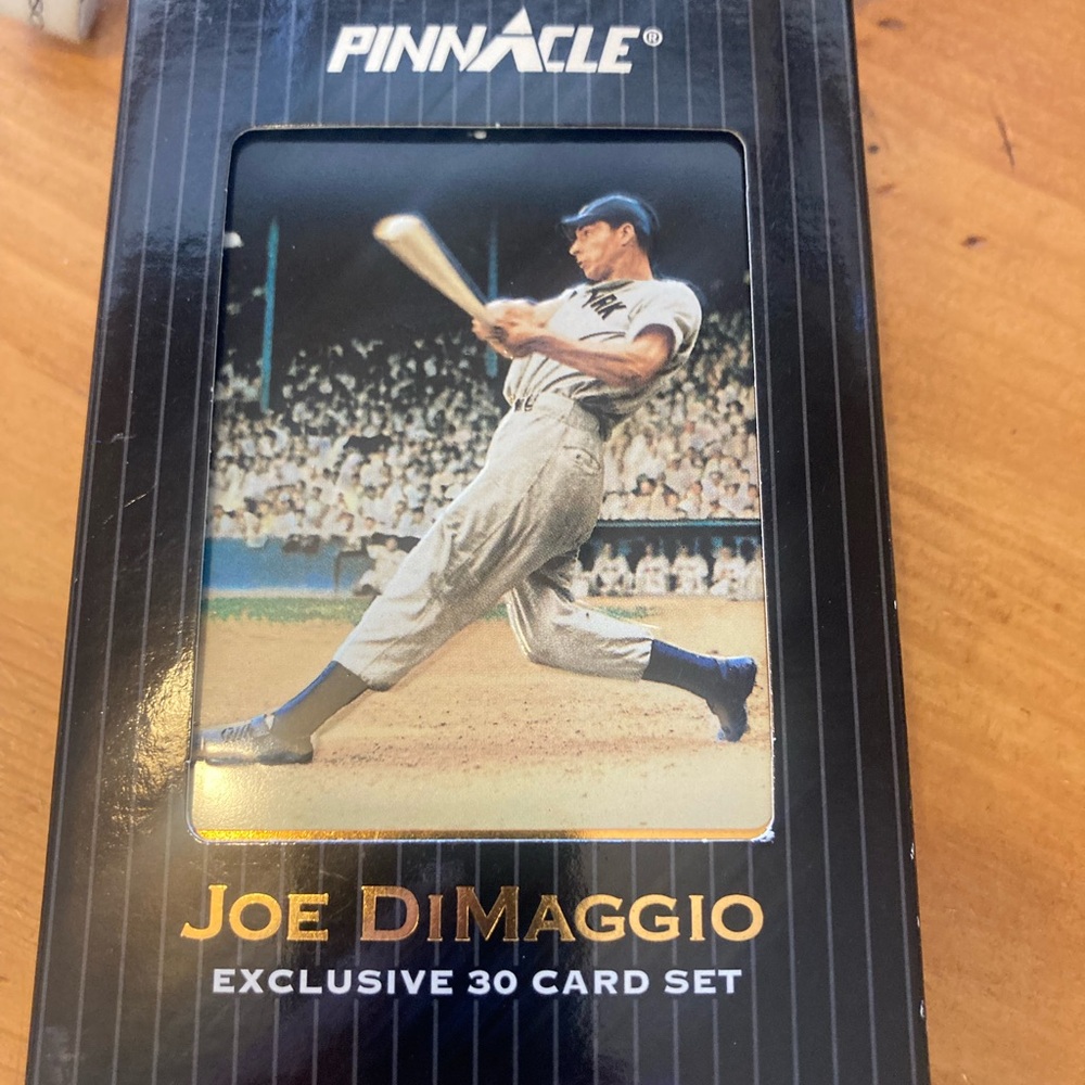 Pinnacle Joe DiMaggio Exclusive 30 Card Set